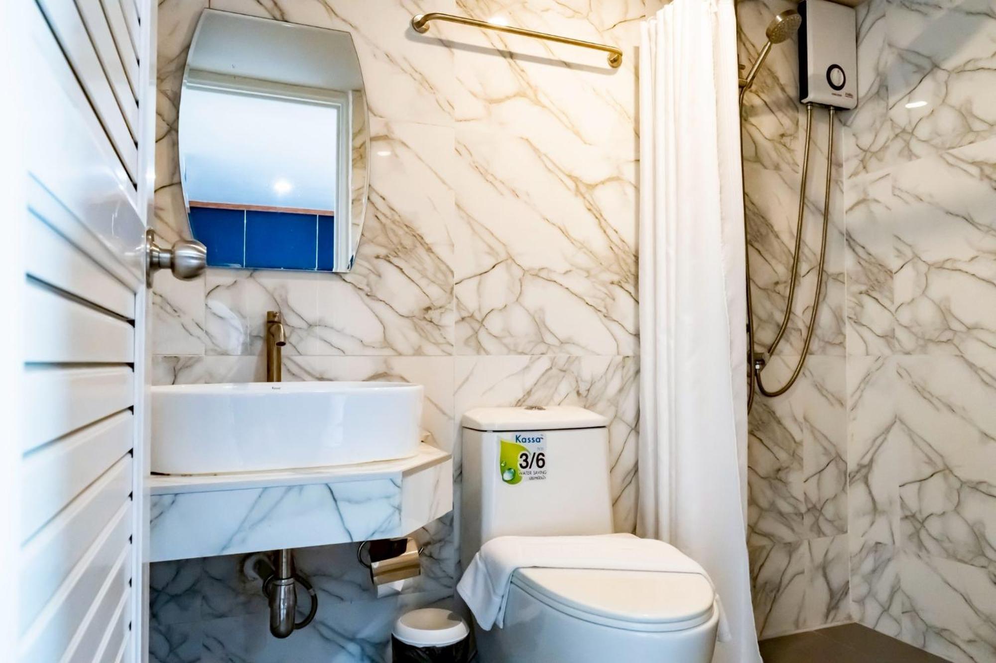 Ployburi Boutique Hotel Chanthaburi Luaran gambar